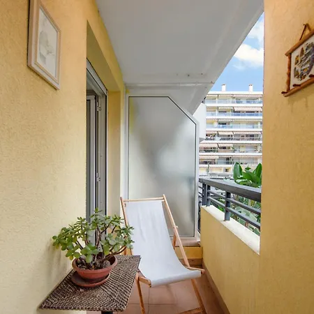 Lumineux Et Bien Equipe En Centre-ville Apartament Mentona